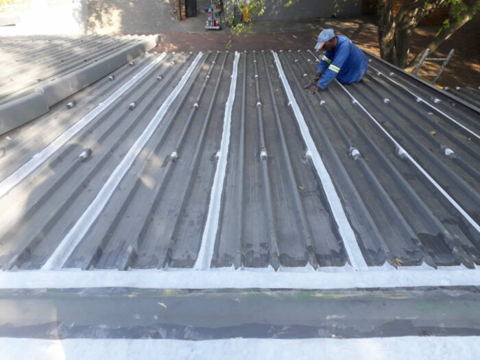 14.Roof overlaps screw lines waterproofing Hunters Rest 14.Roof overlaps screw lines waterproofing Hunters Rest