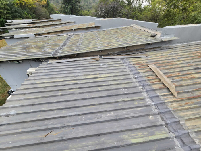 15.Roof maintenance before Hunters Rest 15.Roof maintenance before Hunters Rest